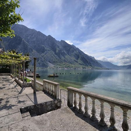 Apartments Goran Kotor Luaran gambar